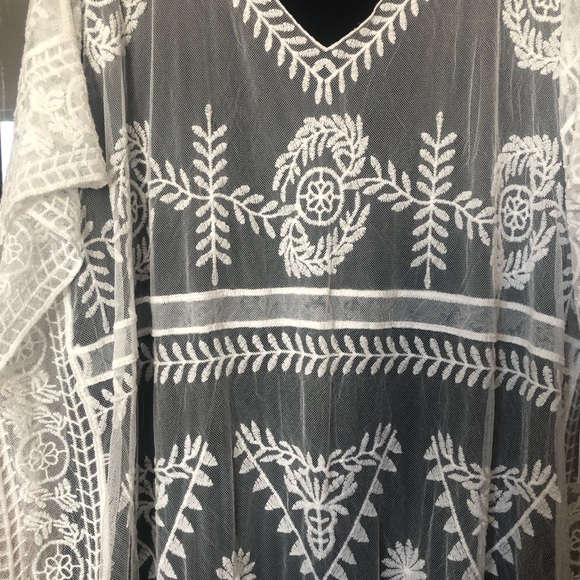 Anthropologie Kindred Semi Sheer Embroidered Crochet Lace Cover Up Overpiece - Picture 6 of 16